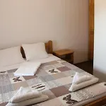 Cerdacul Cu Stuf بيت ضيافة سفنتو جيورجي
