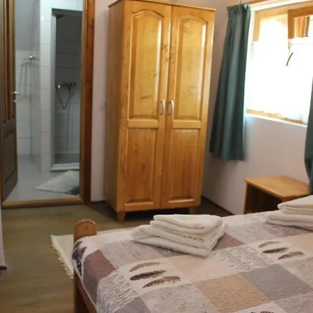 بيت ضيافة Cerdacul Cu Stuf 3*