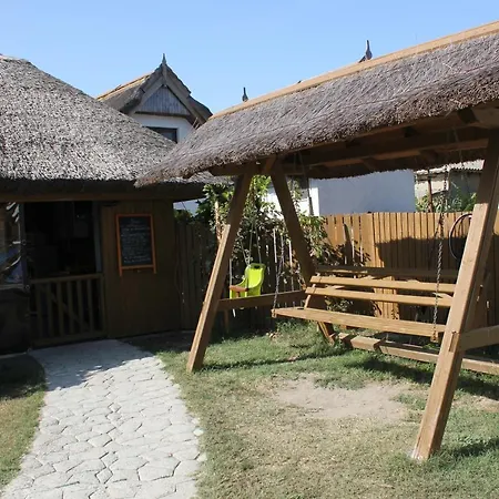 Cerdacul Cu Stuf بيت ضيافة سفنتو جيورجي